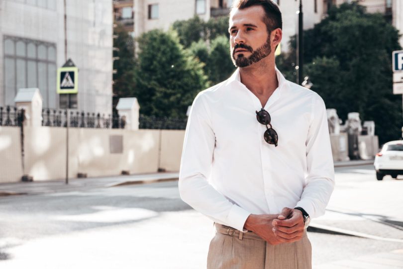 Cămășile elegante de bărbați